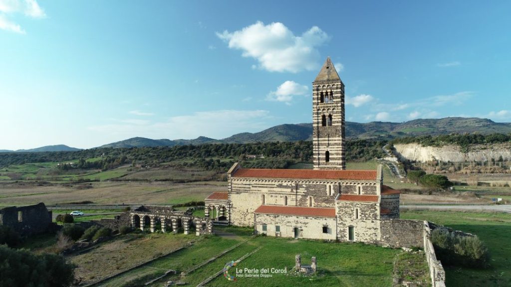 Basilica della S.S. Trinità di Saccargia, Panoramica (Codrongianos)